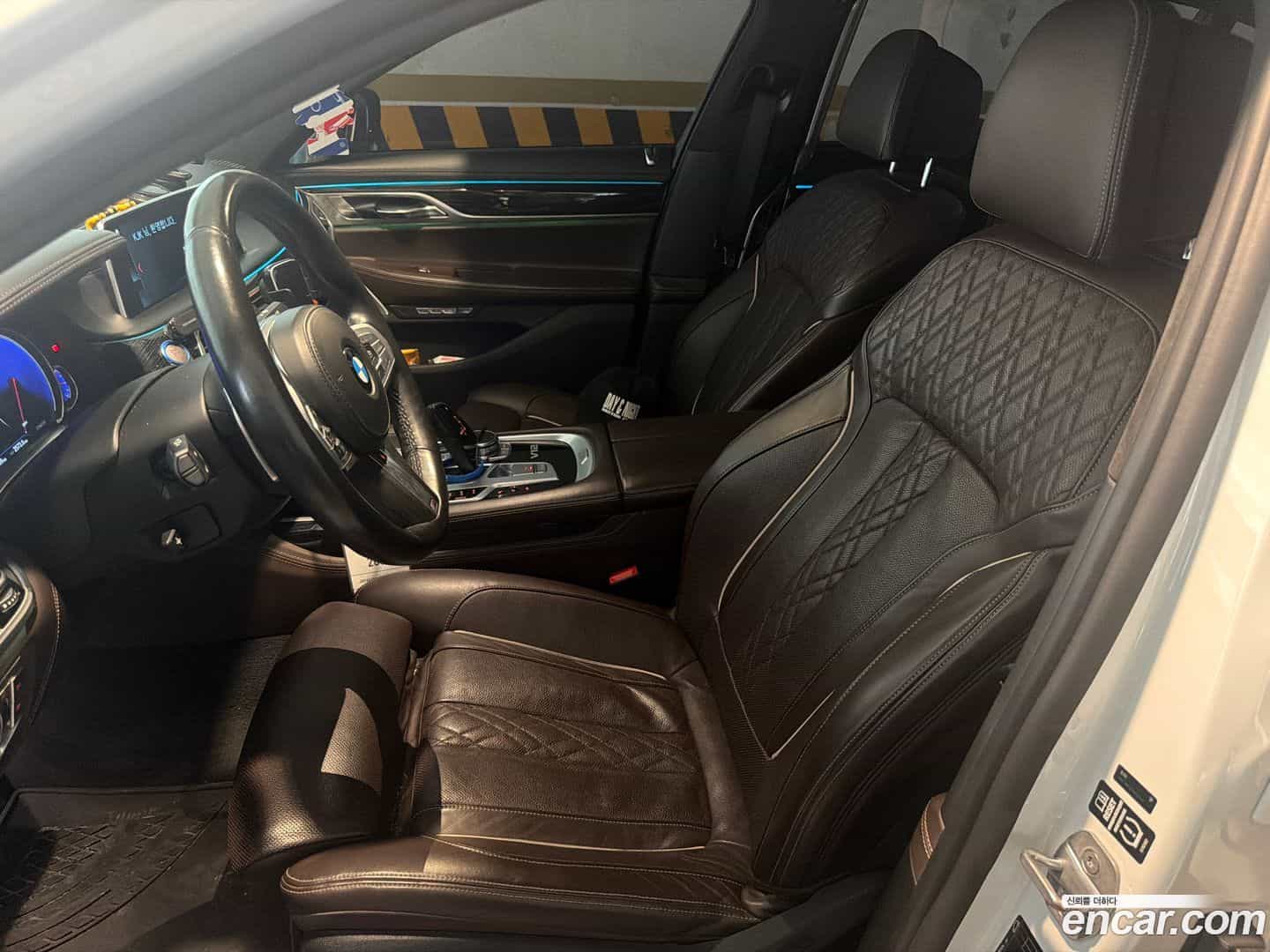 7-Series BMW 2017.9-INNER-010