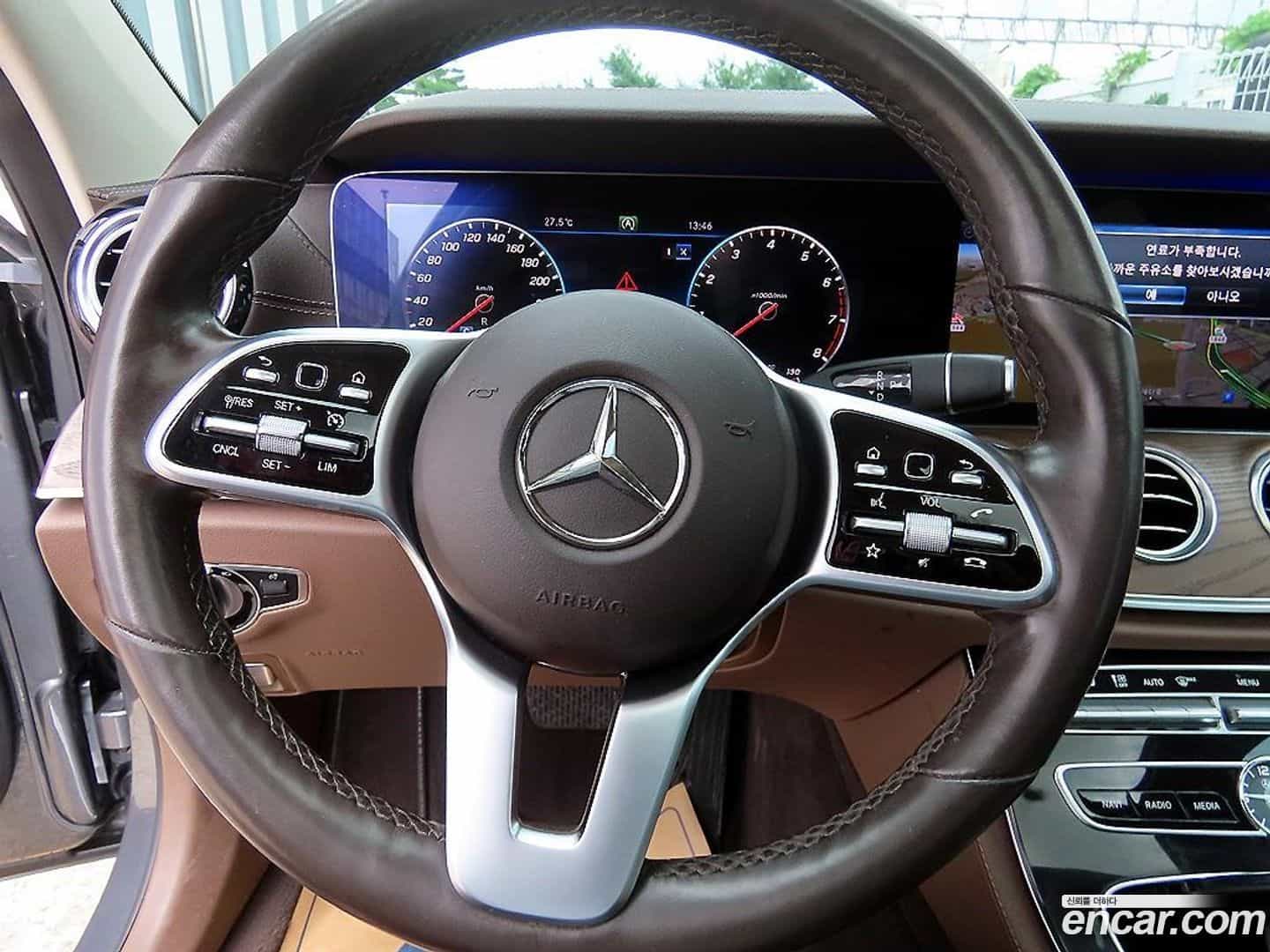 E-Class Mercedes-Benz 2018.11-INNER-008