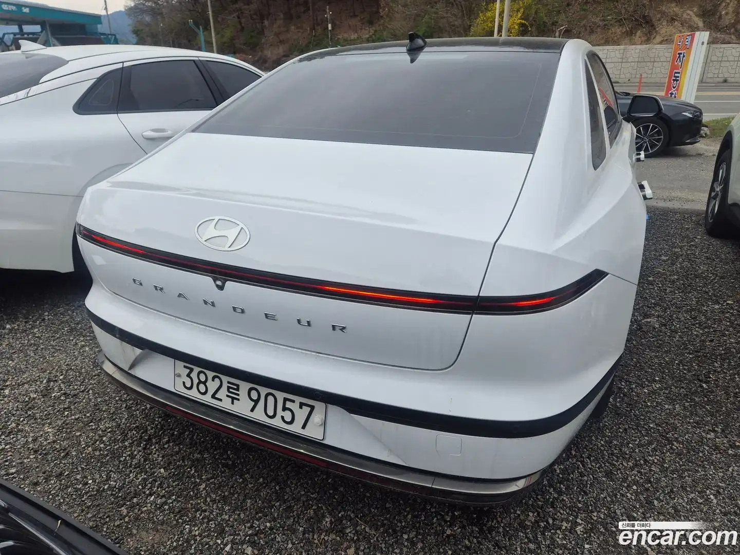 Grandeur Hyundai 2022.11-OUTER-004