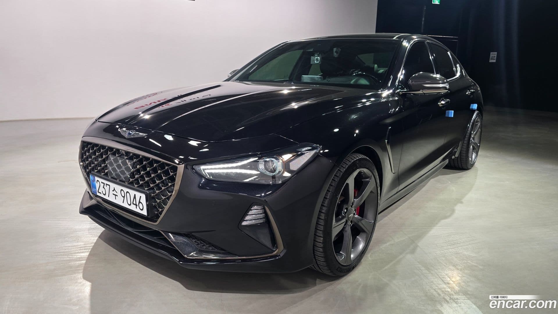 Main__Slider__Photo:G70 Genesis 2020.6-0
