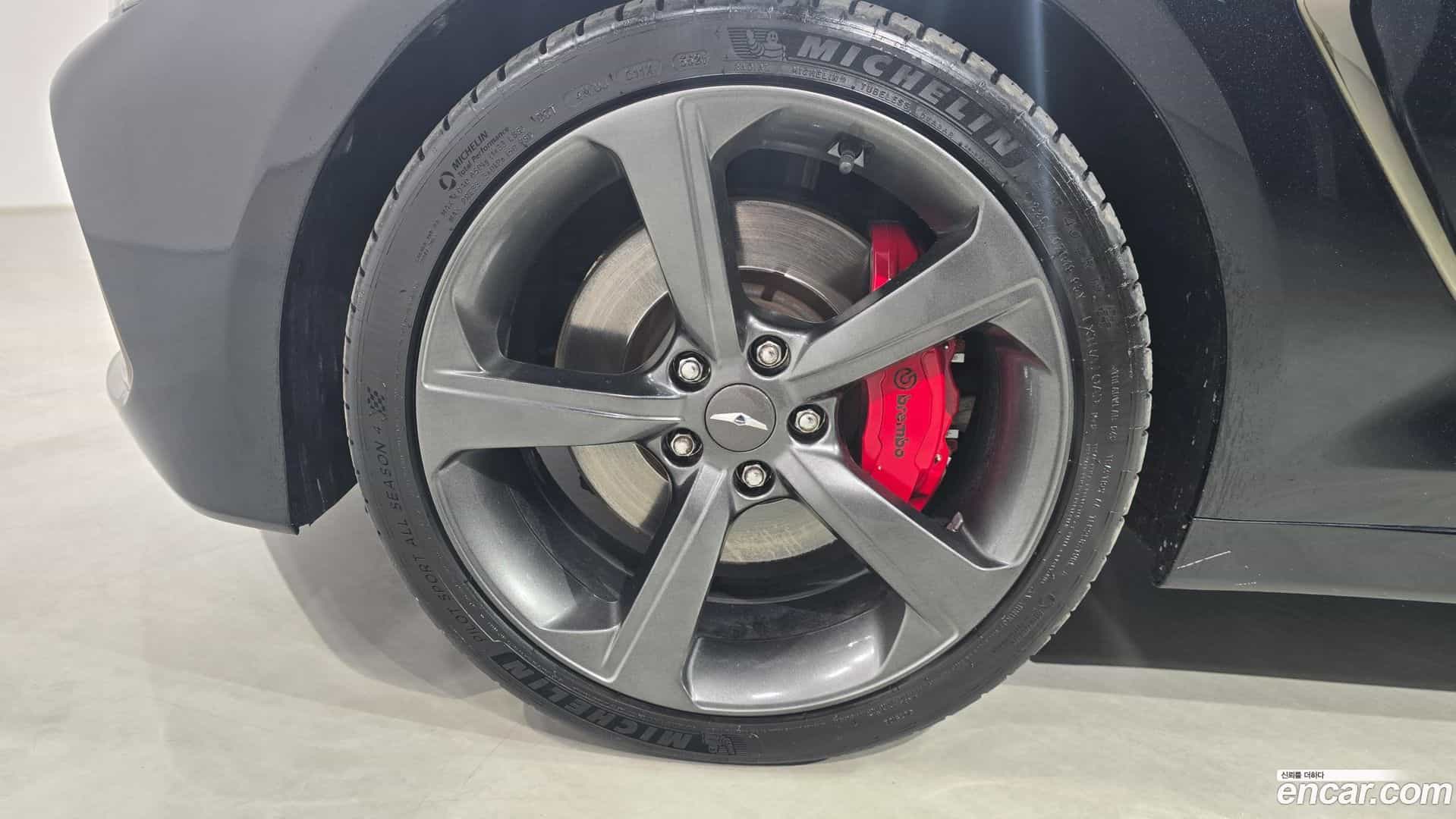 G70 Genesis 2020.6-OUTER-005