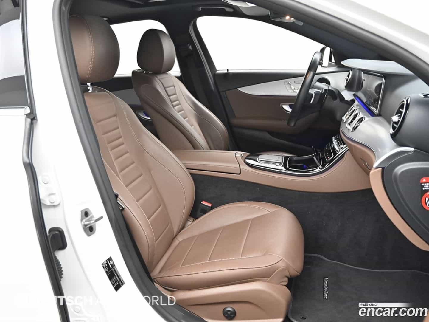 E-Class Mercedes-Benz 2021.6-INNER-010