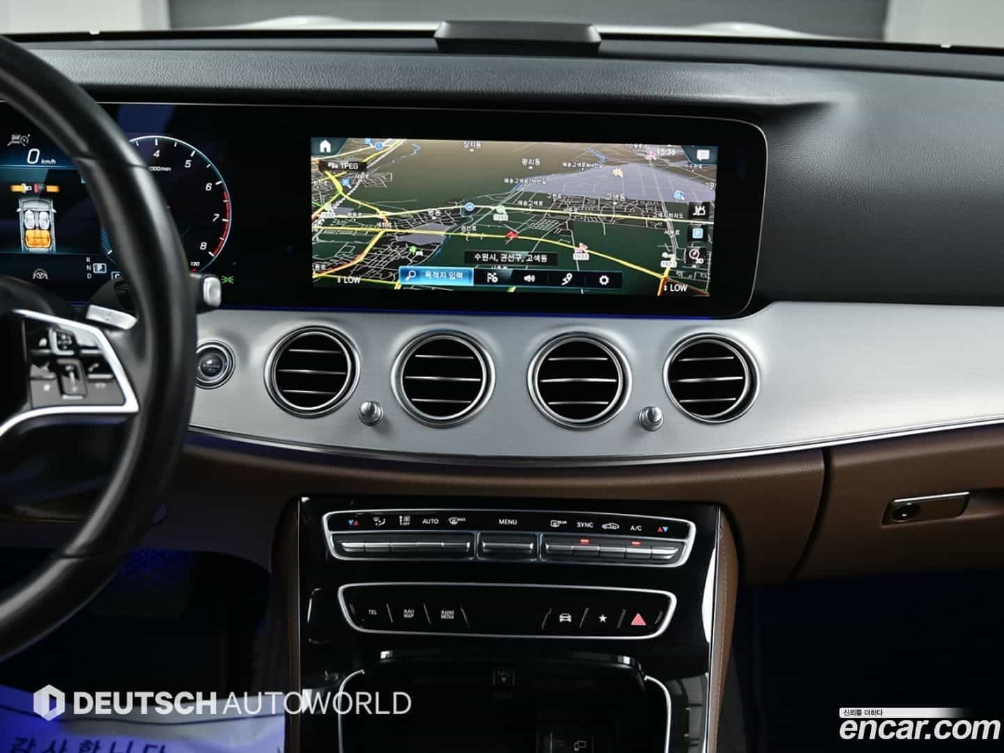 E-Class Mercedes-Benz 2021.6-OPTION-018