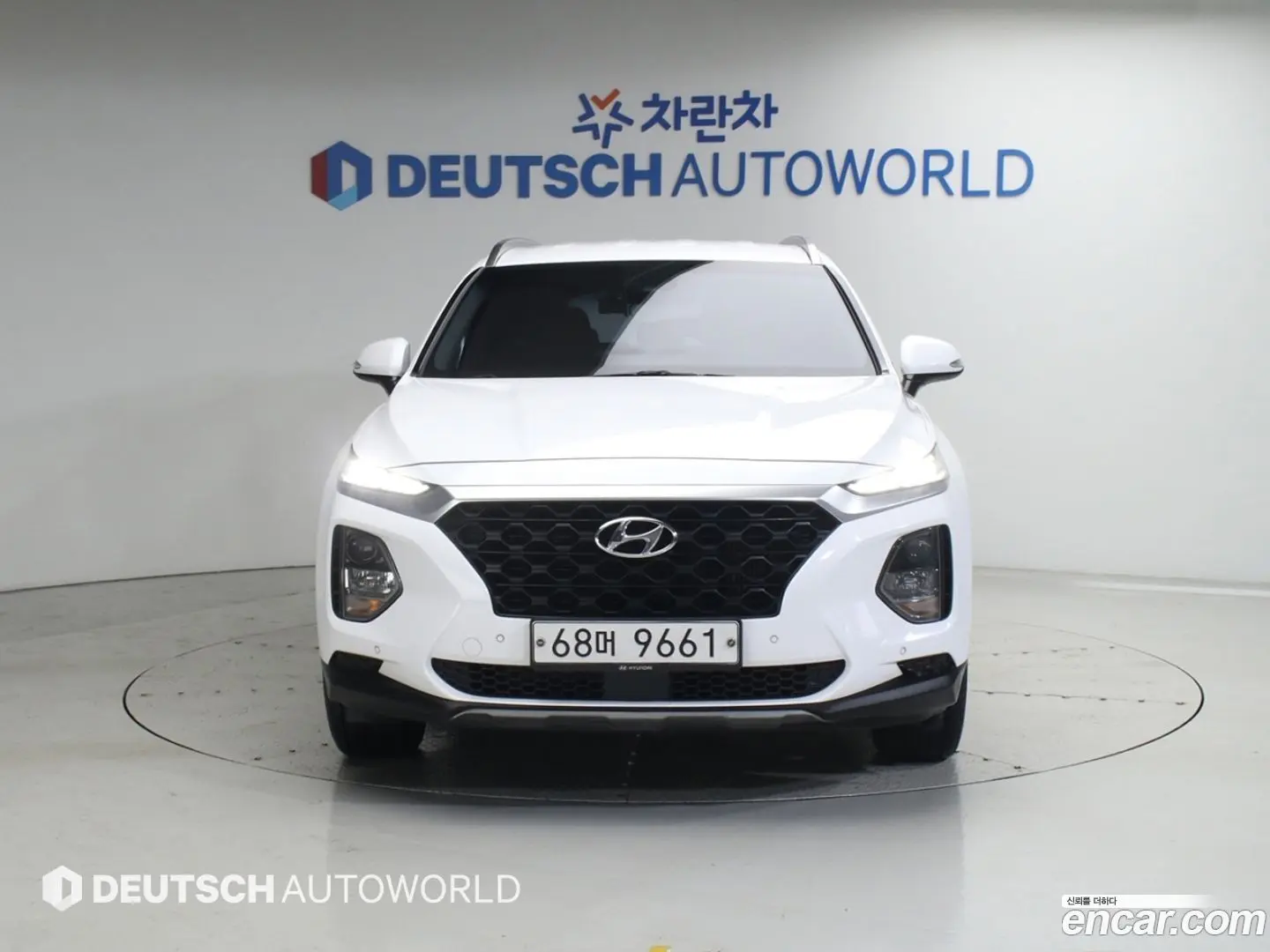 Main__Slider__Photo:Santafe Hyundai 2019.6-0