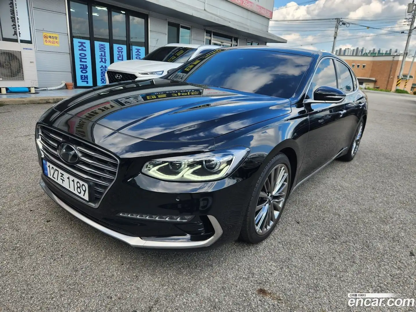 Grandeur Hyundai 2018.10-OUTER-002