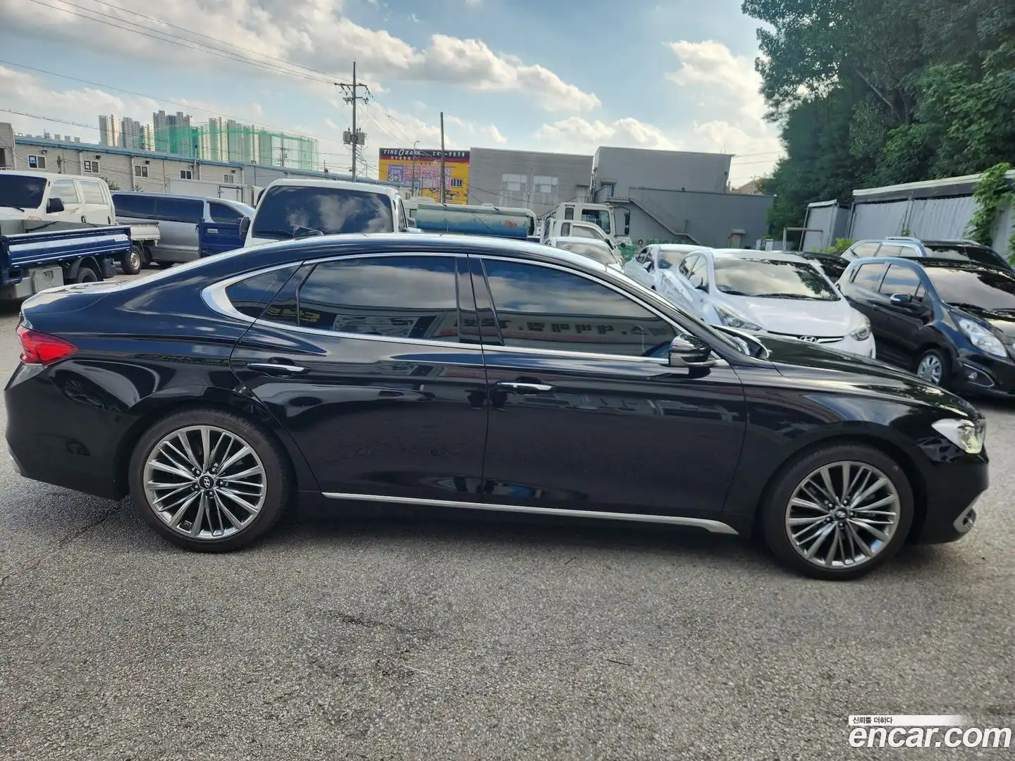 Grandeur Hyundai 2018.10-OUTER-006