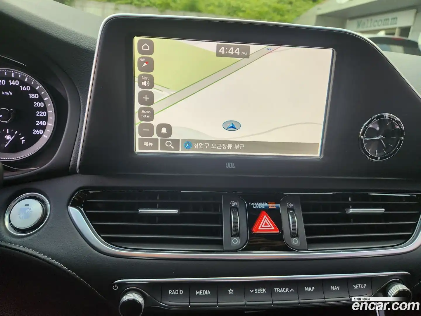 Grandeur Hyundai 2018.10-INNER-008