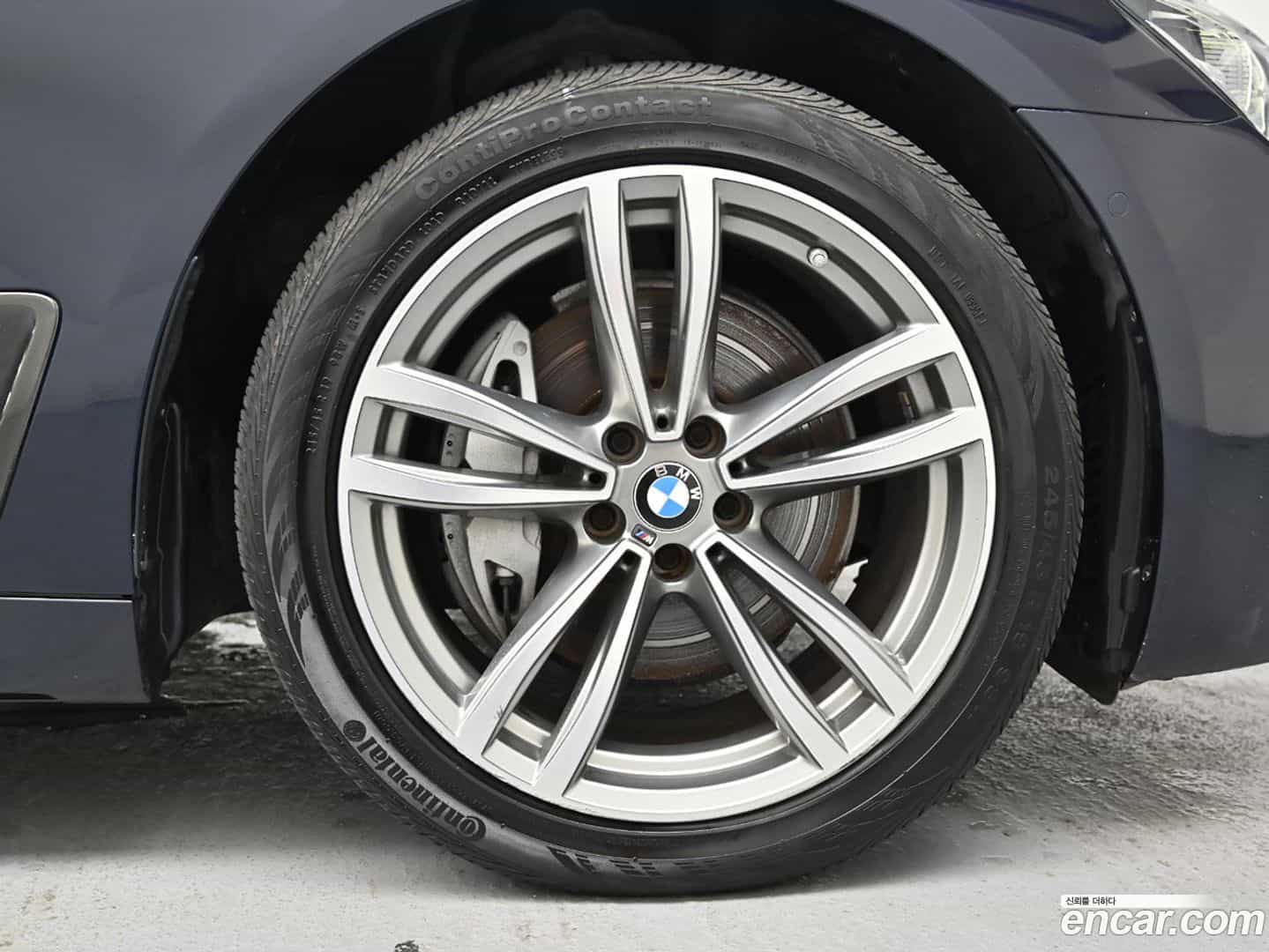 7-Series BMW 2018.11-OUTER-005