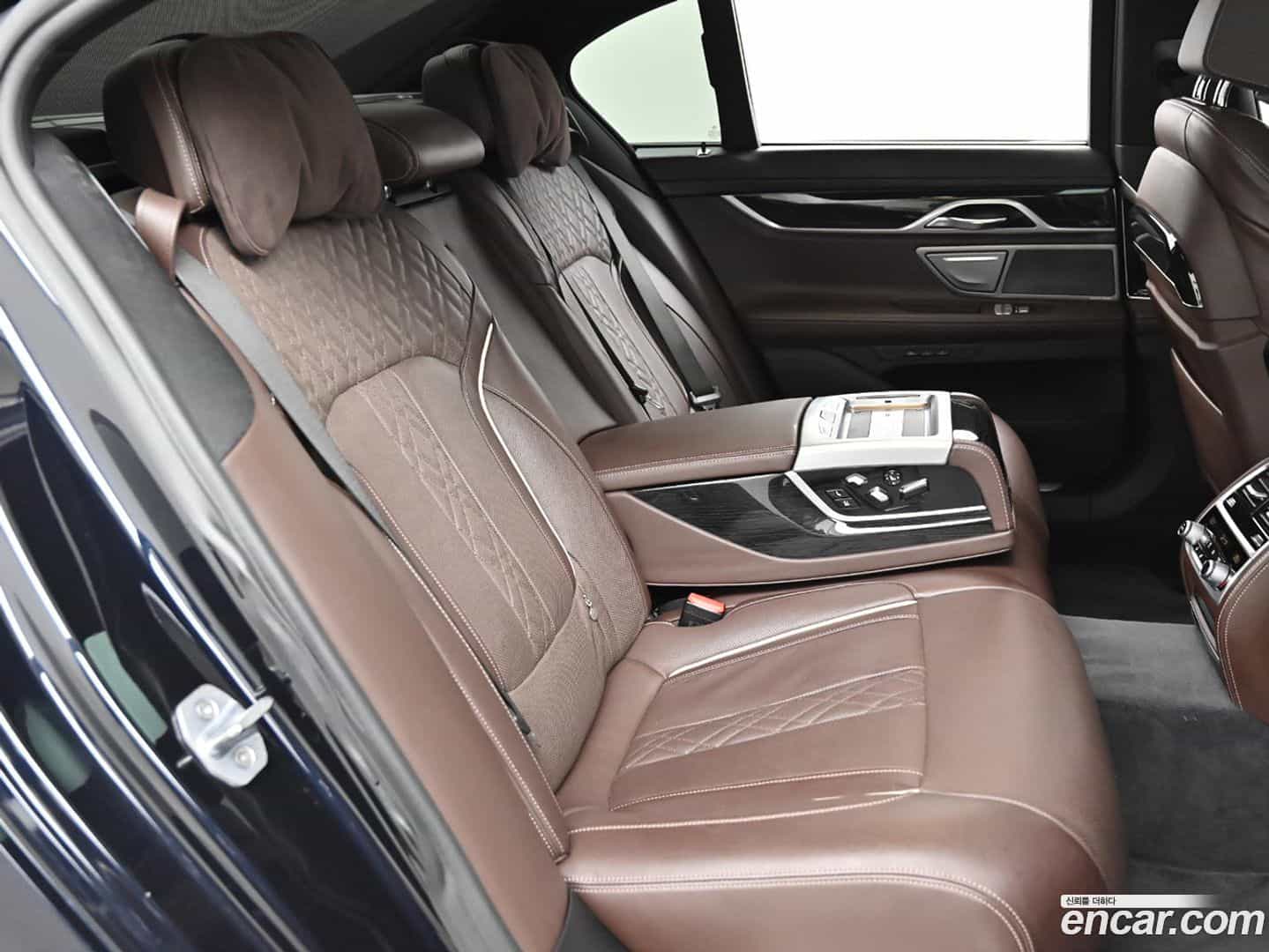 7-Series BMW 2018.11-OPTION-016