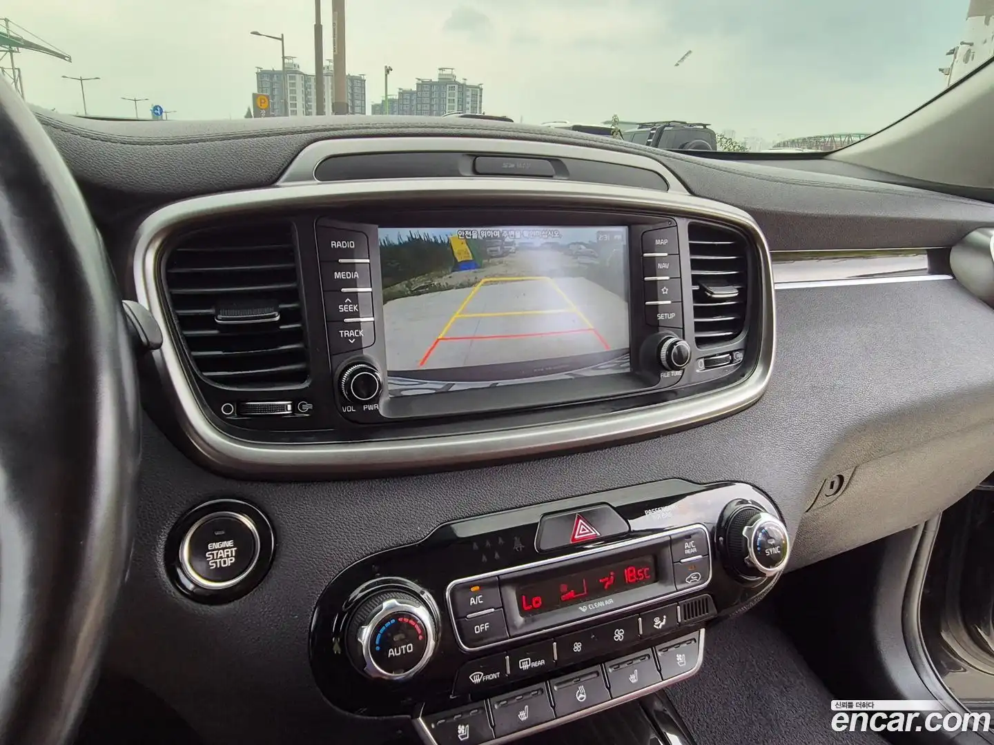Sorento Kia 2018.8-OPTION-022
