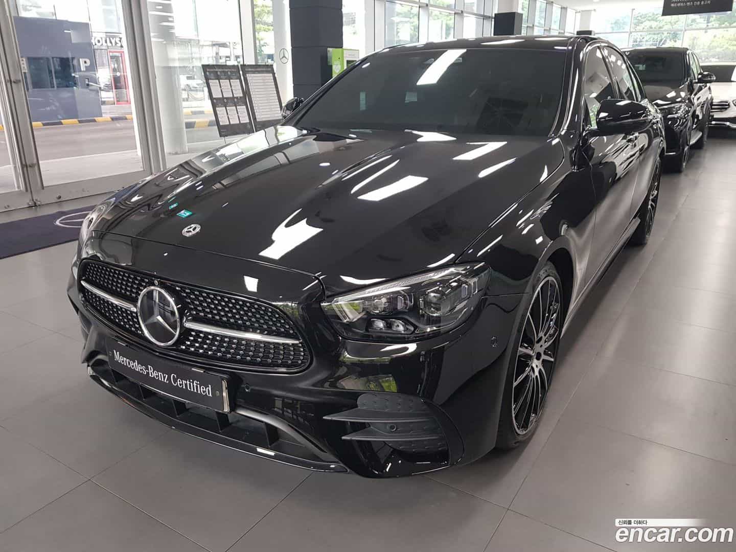 E-Class Mercedes-Benz 2022.11-OUTER-001