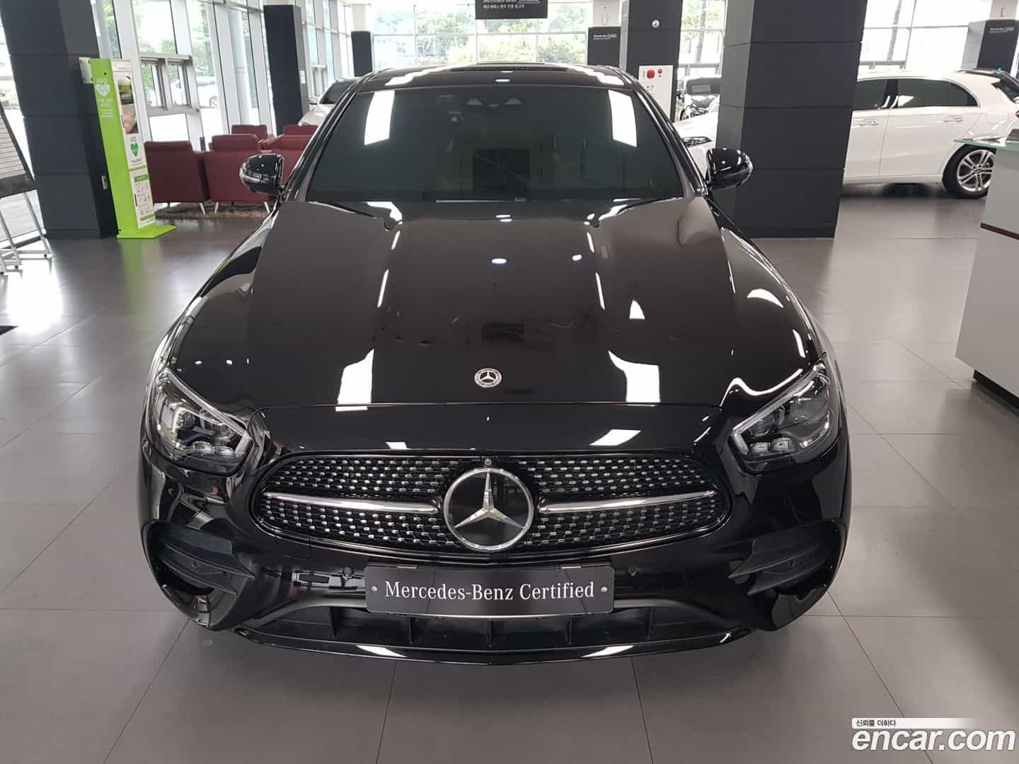 E-Class Mercedes-Benz 2022.11-OUTER-003