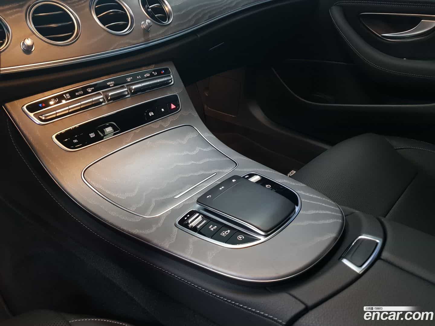 E-Class Mercedes-Benz 2022.11-INNER-009
