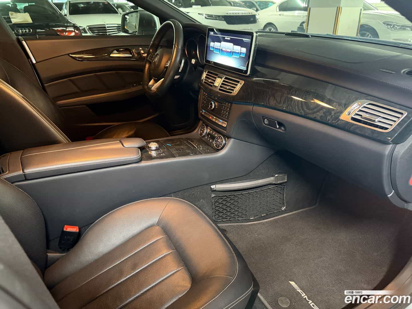 CLS-Class Mercedes-Benz 2015.0-INNER-007