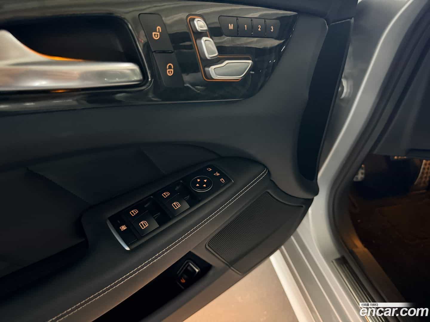 CLS-Class Mercedes-Benz 2015.0-OPTION-016