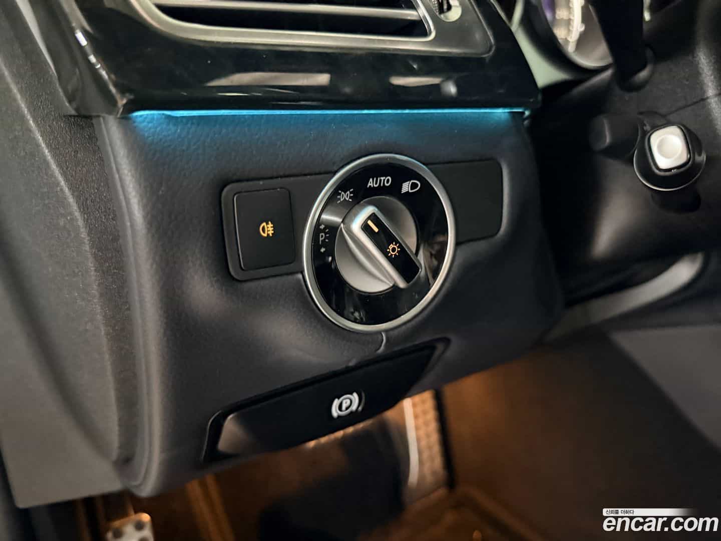 CLS-Class Mercedes-Benz 2015.0-OPTION-017