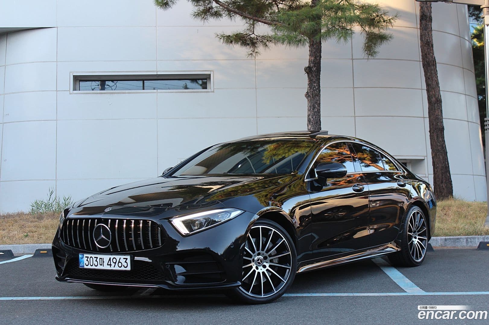Main__Slider__Photo:CLS-Class Mercedes-Benz 2019.9-0