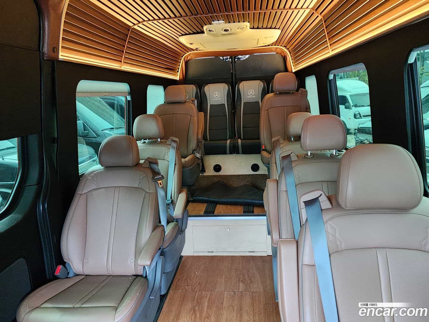 Sprinter Mercedes-Benz 2021.8-INNER-007