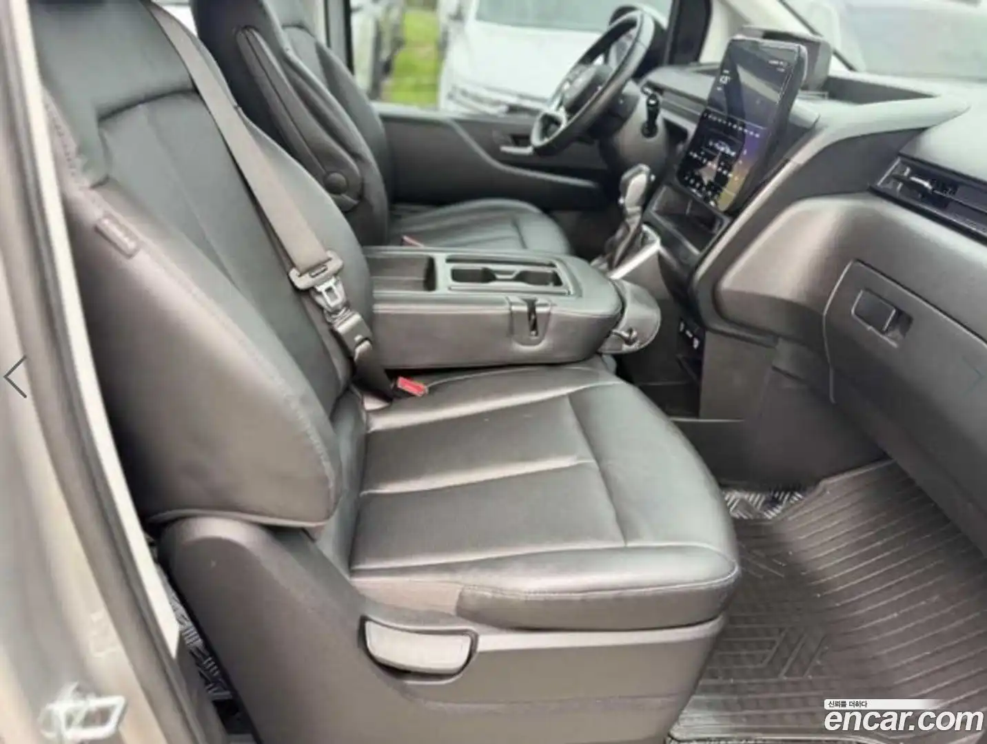 Staria Hyundai 2025.1-INNER-008