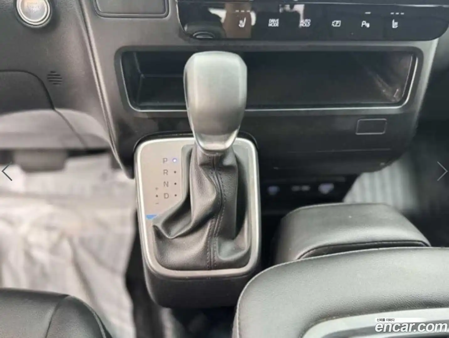 Staria Hyundai 2025.1-INNER-009