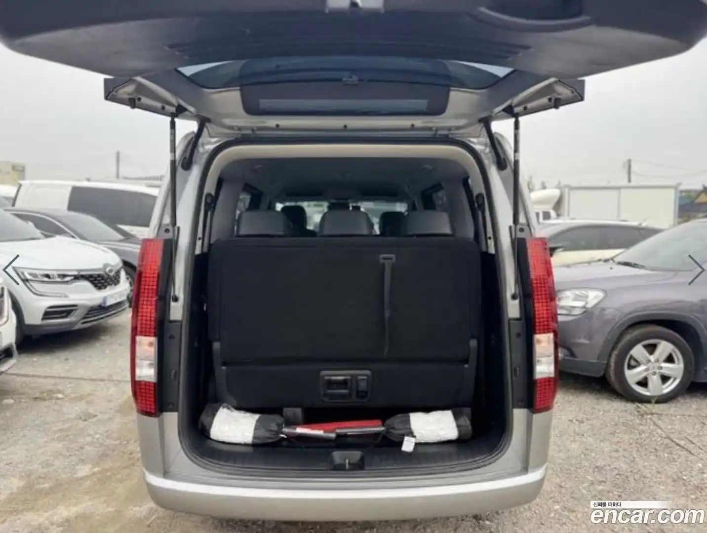 Staria Hyundai 2025.1-OPTION-021