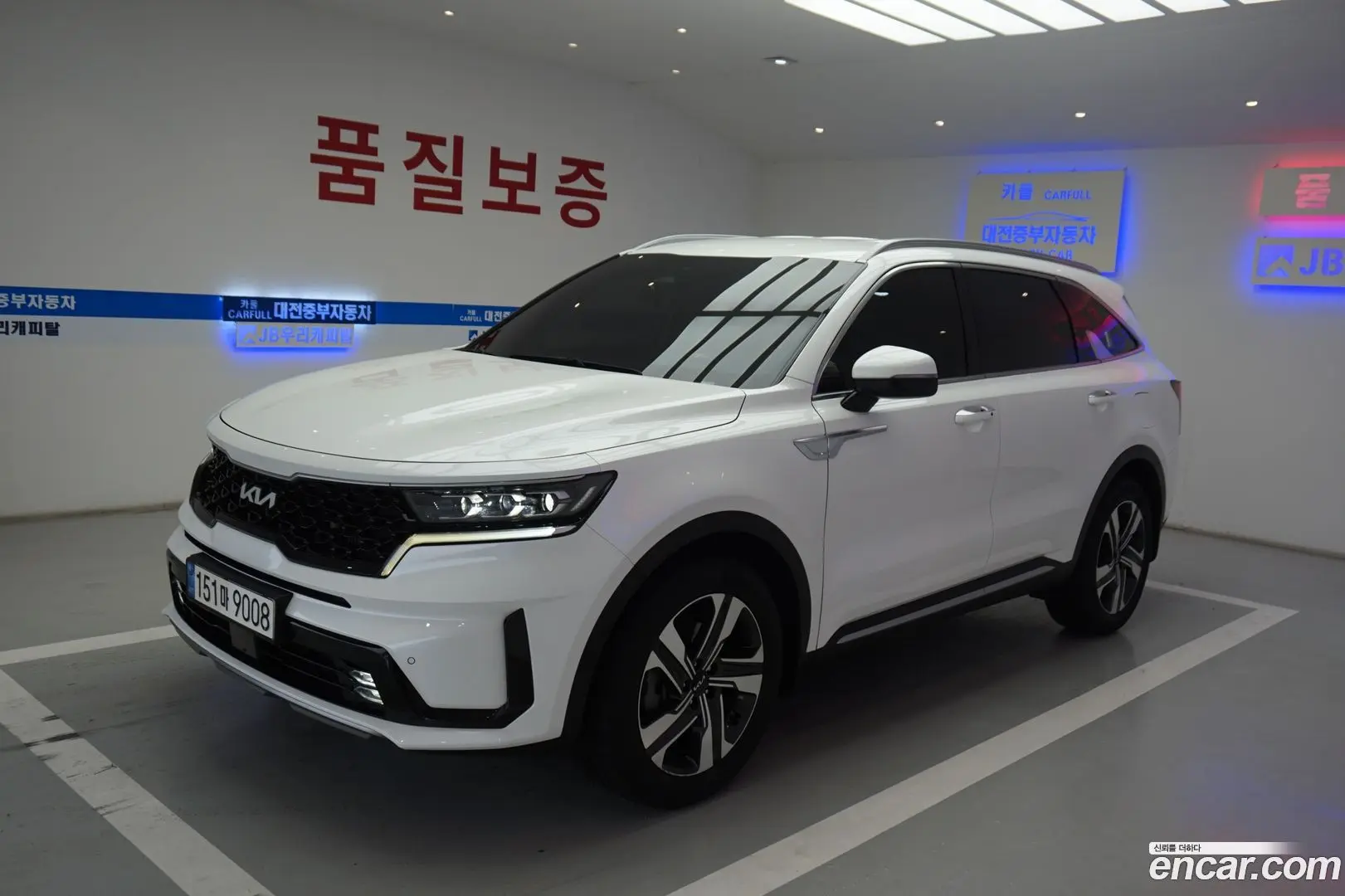 Main__Slider__Photo:Sorento Kia 2022.3-0