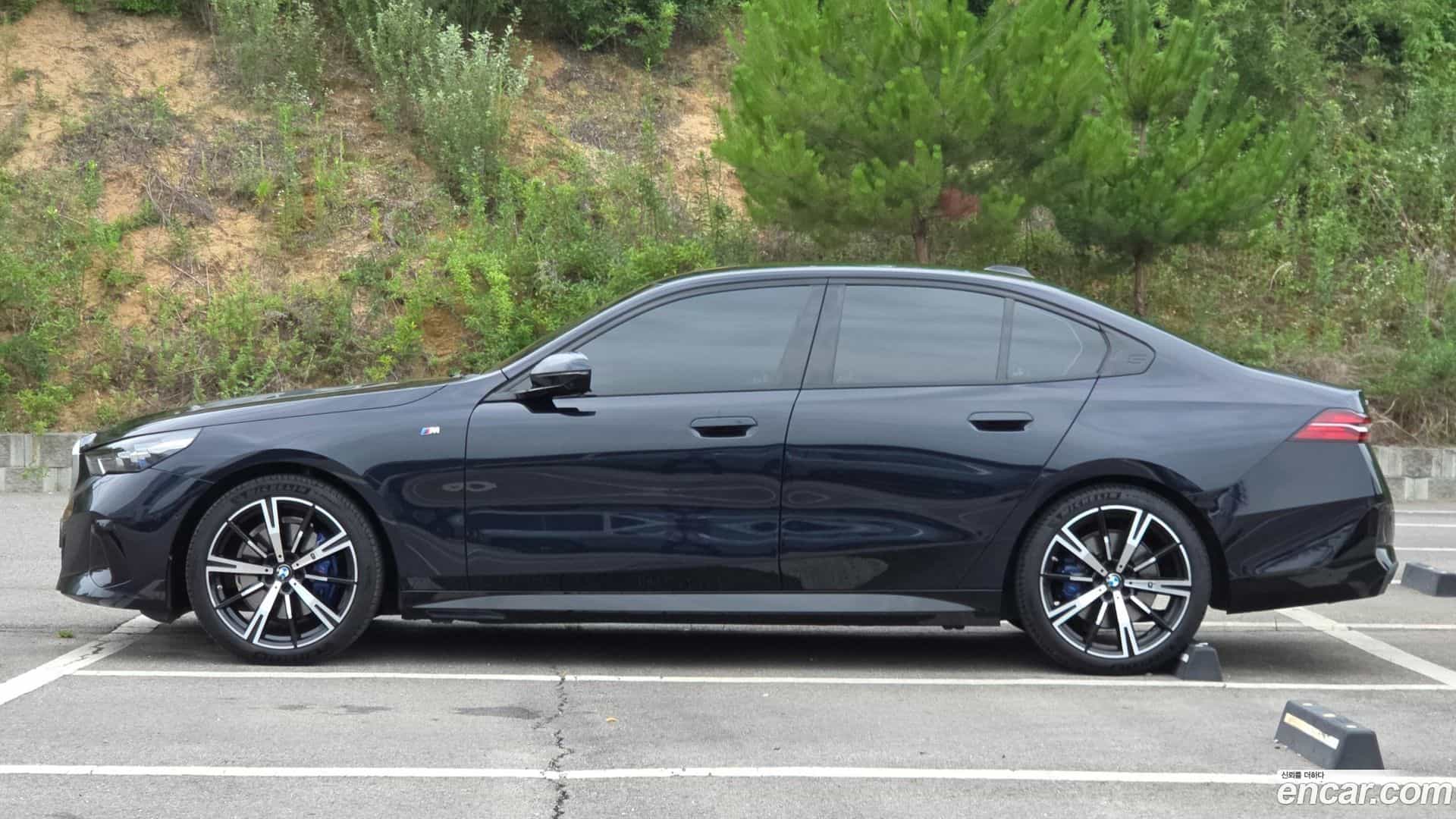 5-Series BMW 2025.7-OUTER-005