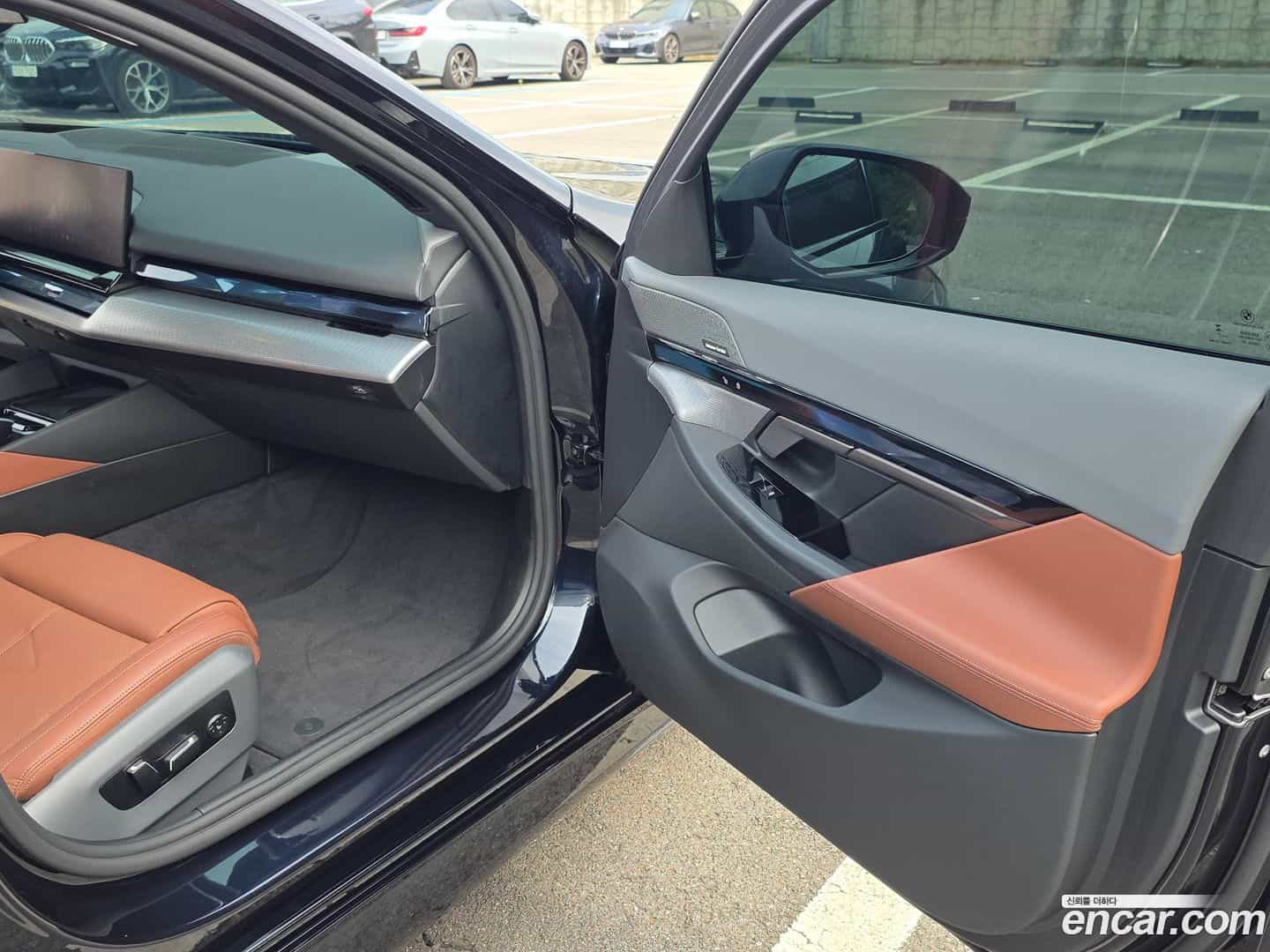 5-Series BMW 2025.7-OPTION-015