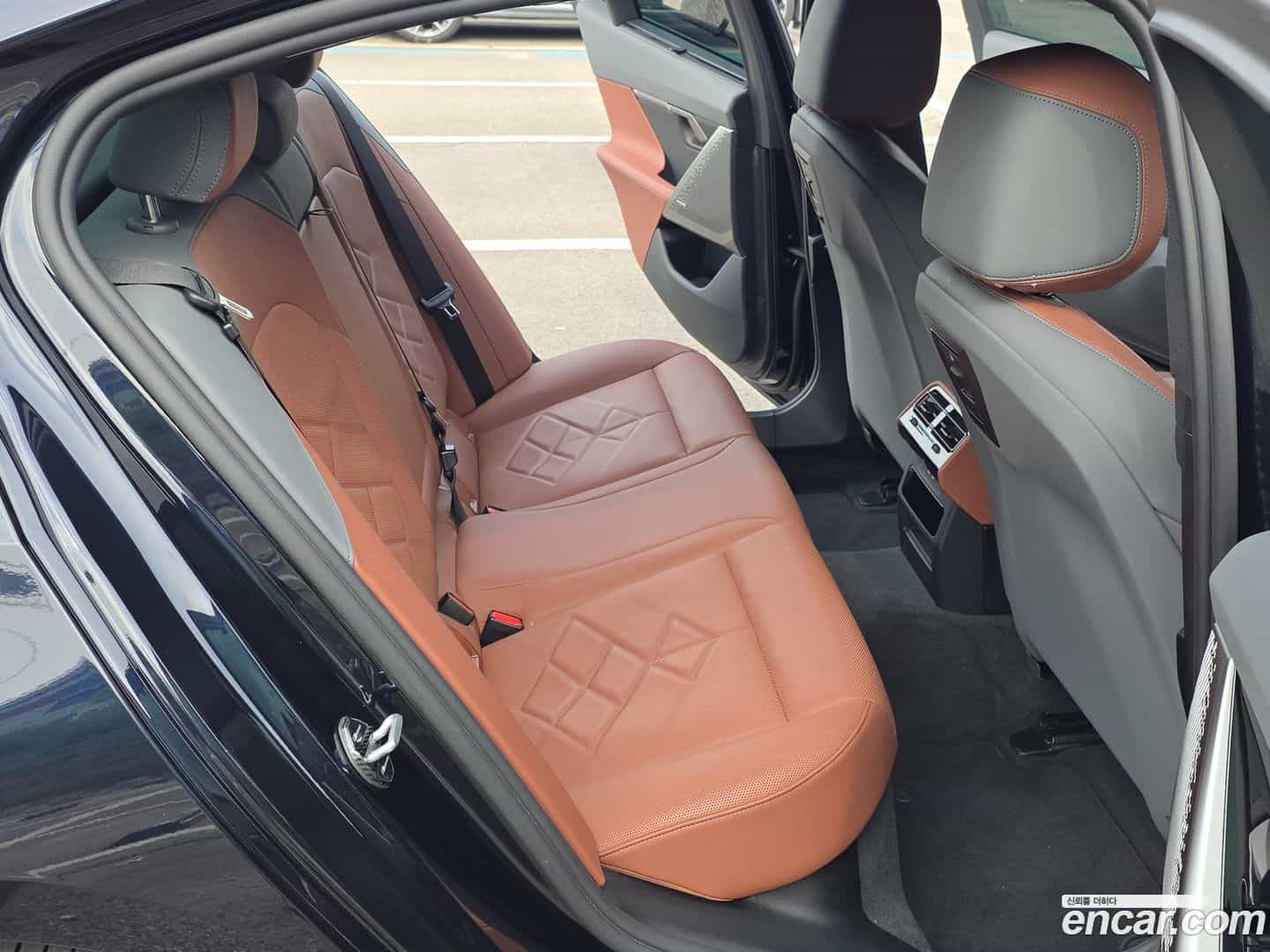 5-Series BMW 2025.7-OPTION-016