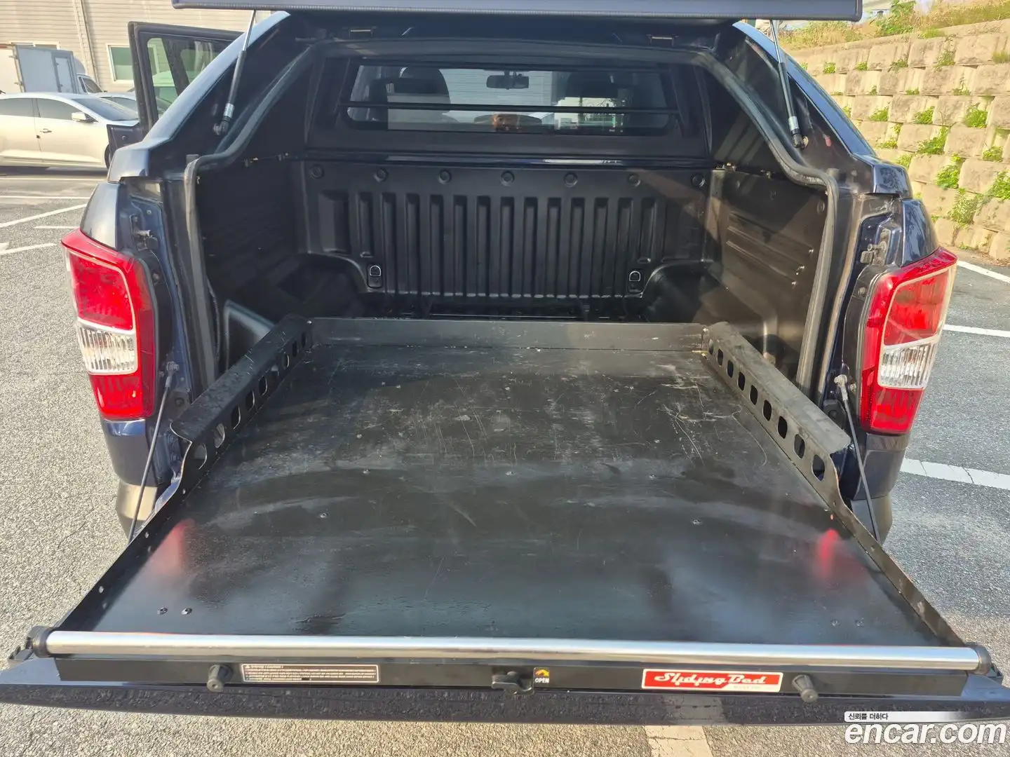 Rexton KG Mobility 2020.10-INNER-008