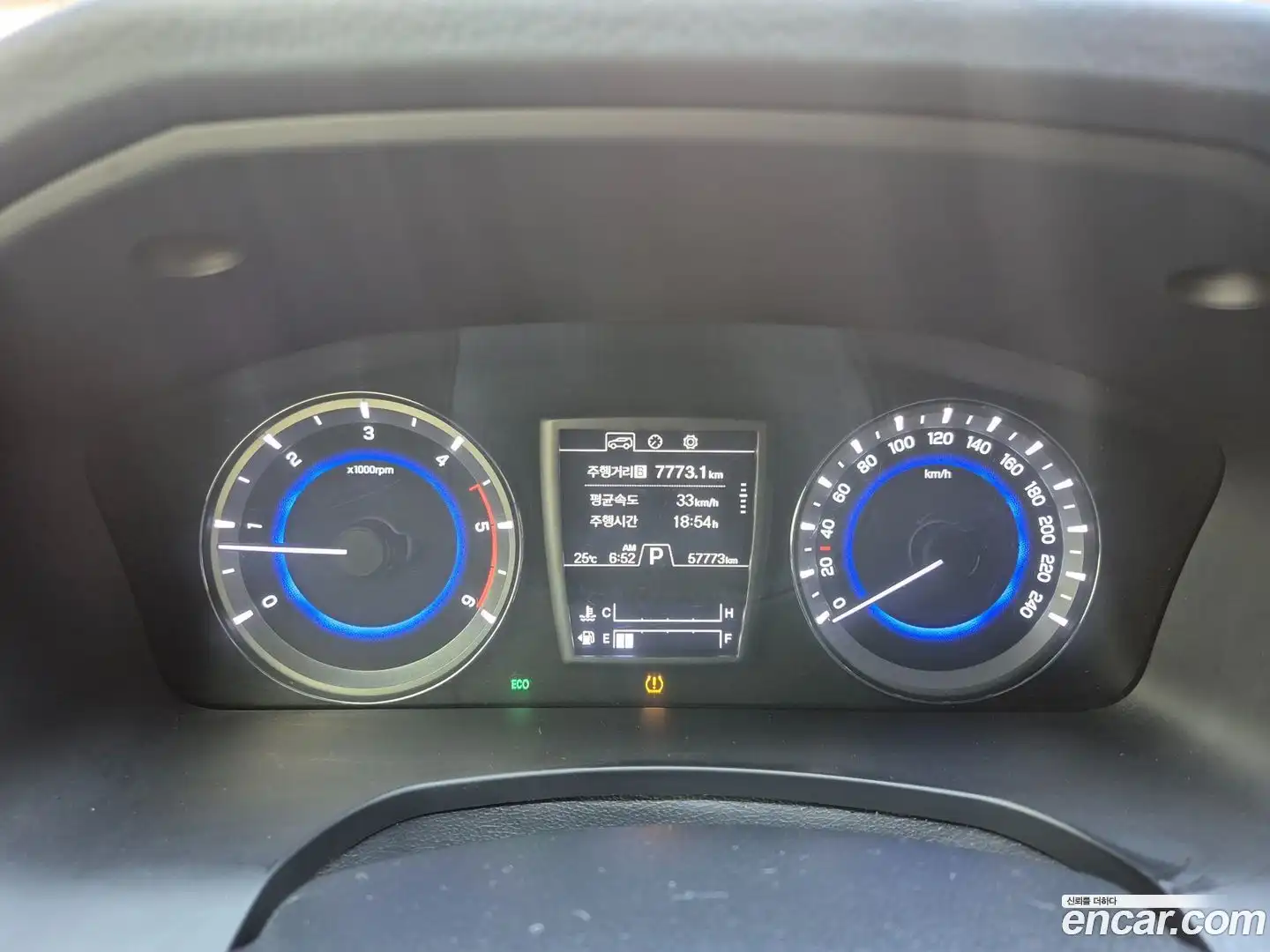 Rexton KG Mobility 2020.10-INNER-009
