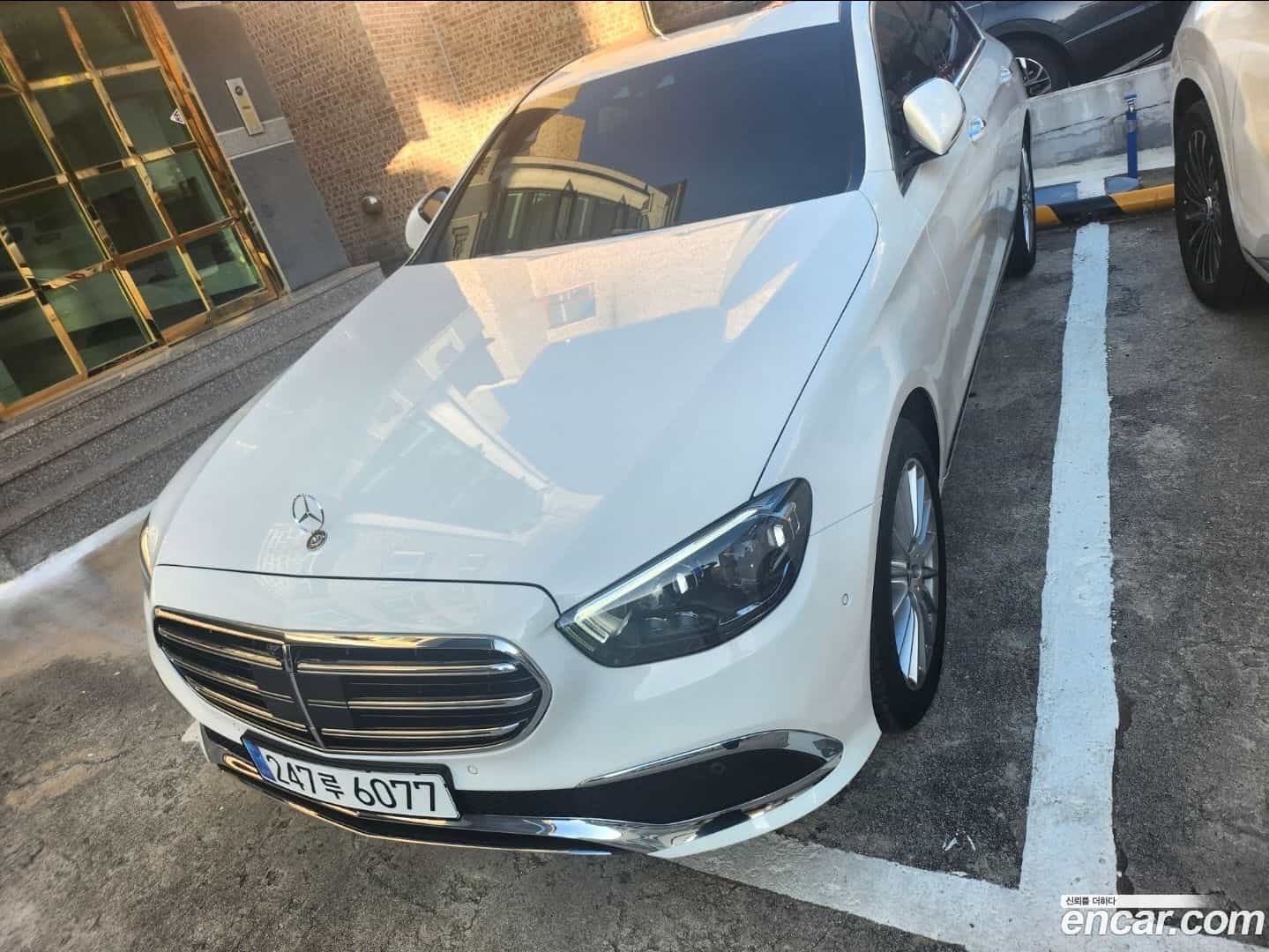 E-Class Mercedes-Benz 2023.9-OUTER-001