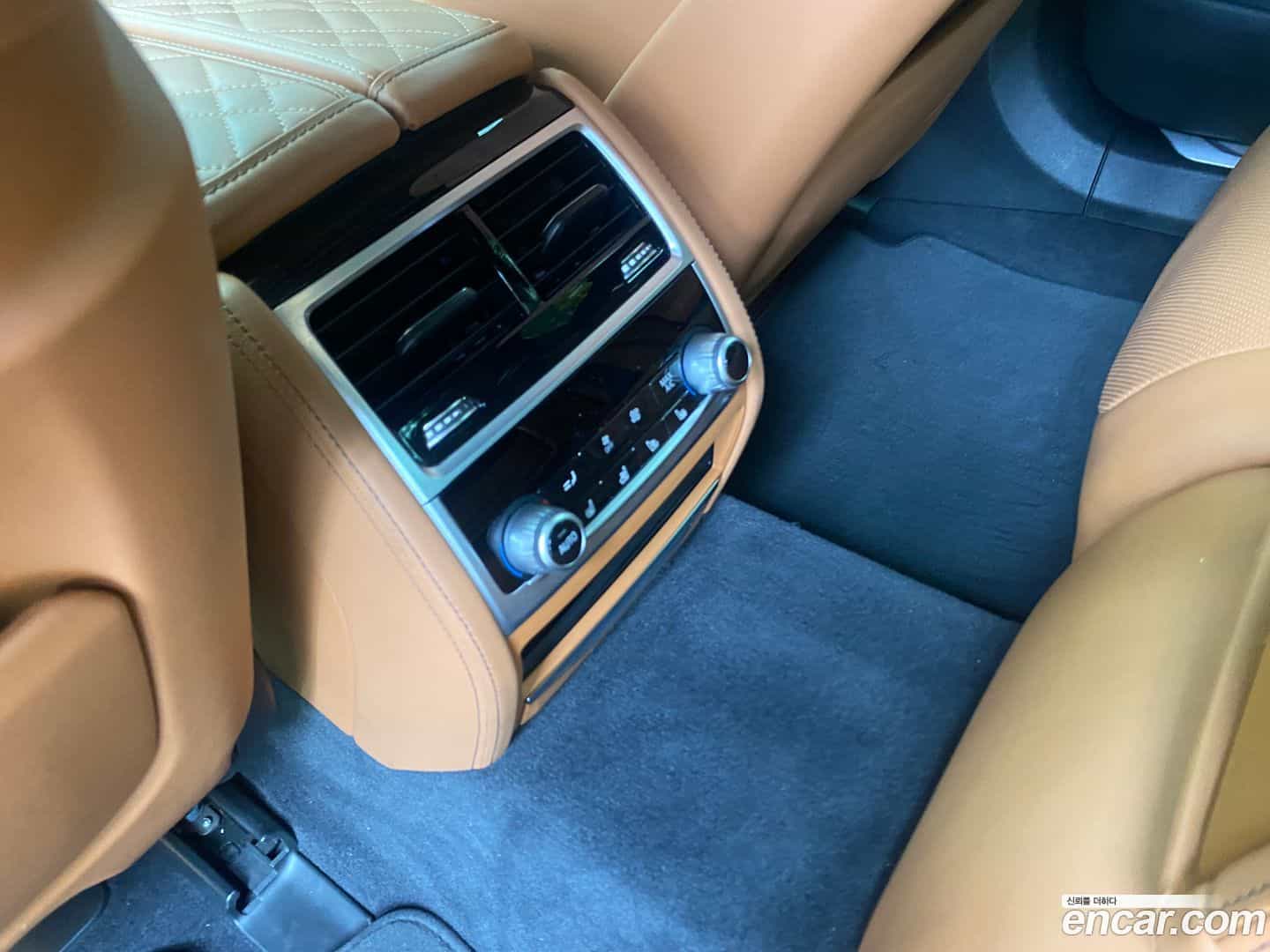7-Series BMW 2022.7-OPTION-019