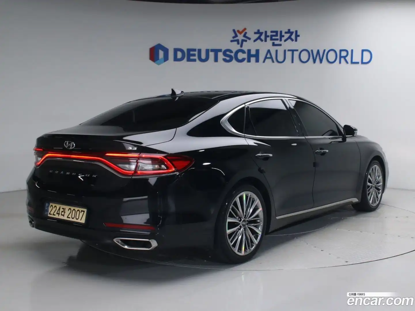 Grandeur Hyundai 2017.11-OUTER-003