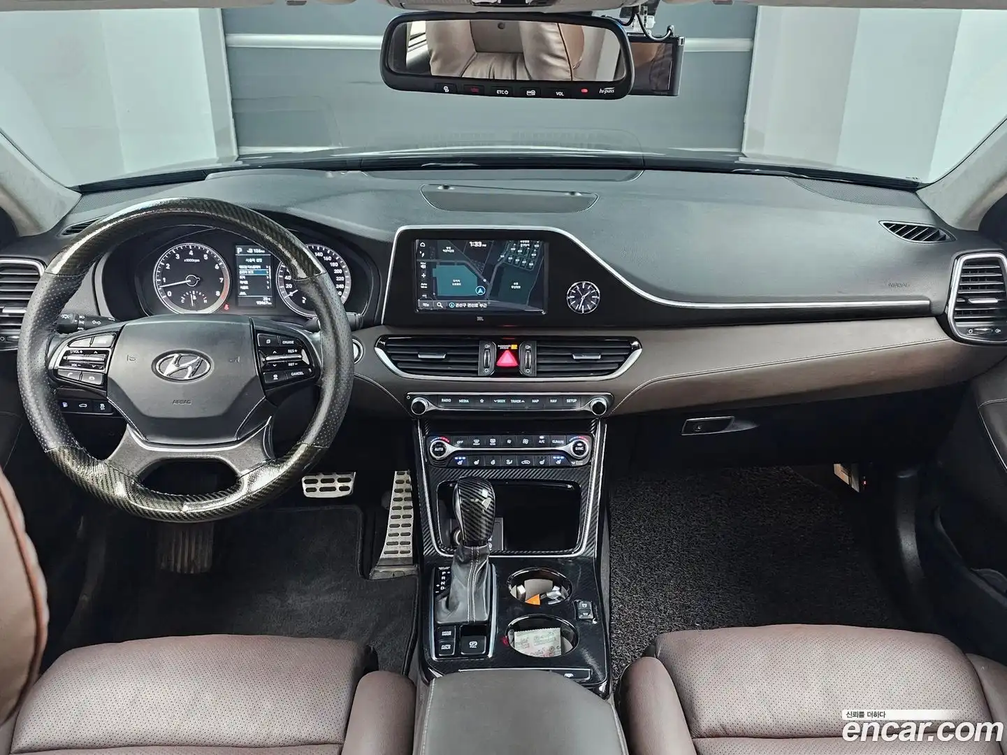 Grandeur Hyundai 2017.11-INNER-007