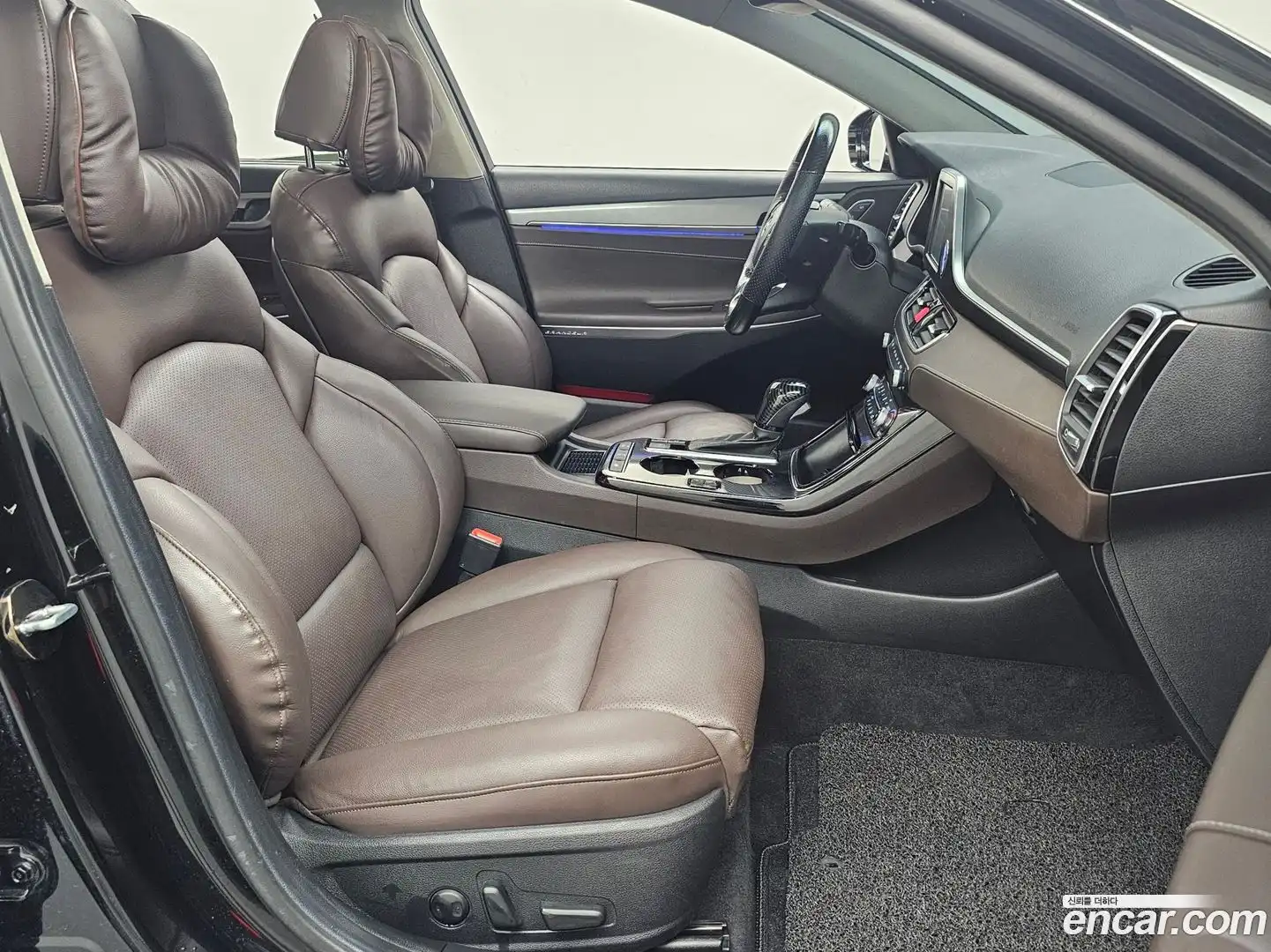 Grandeur Hyundai 2017.11-INNER-010