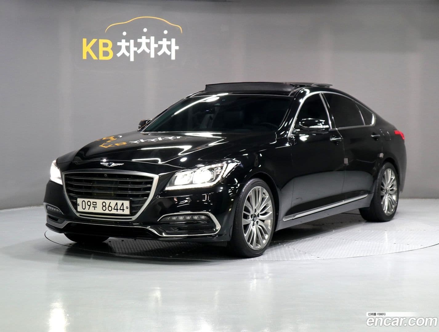 Main__Slider__Photo:G80 Genesis 2017.3-0