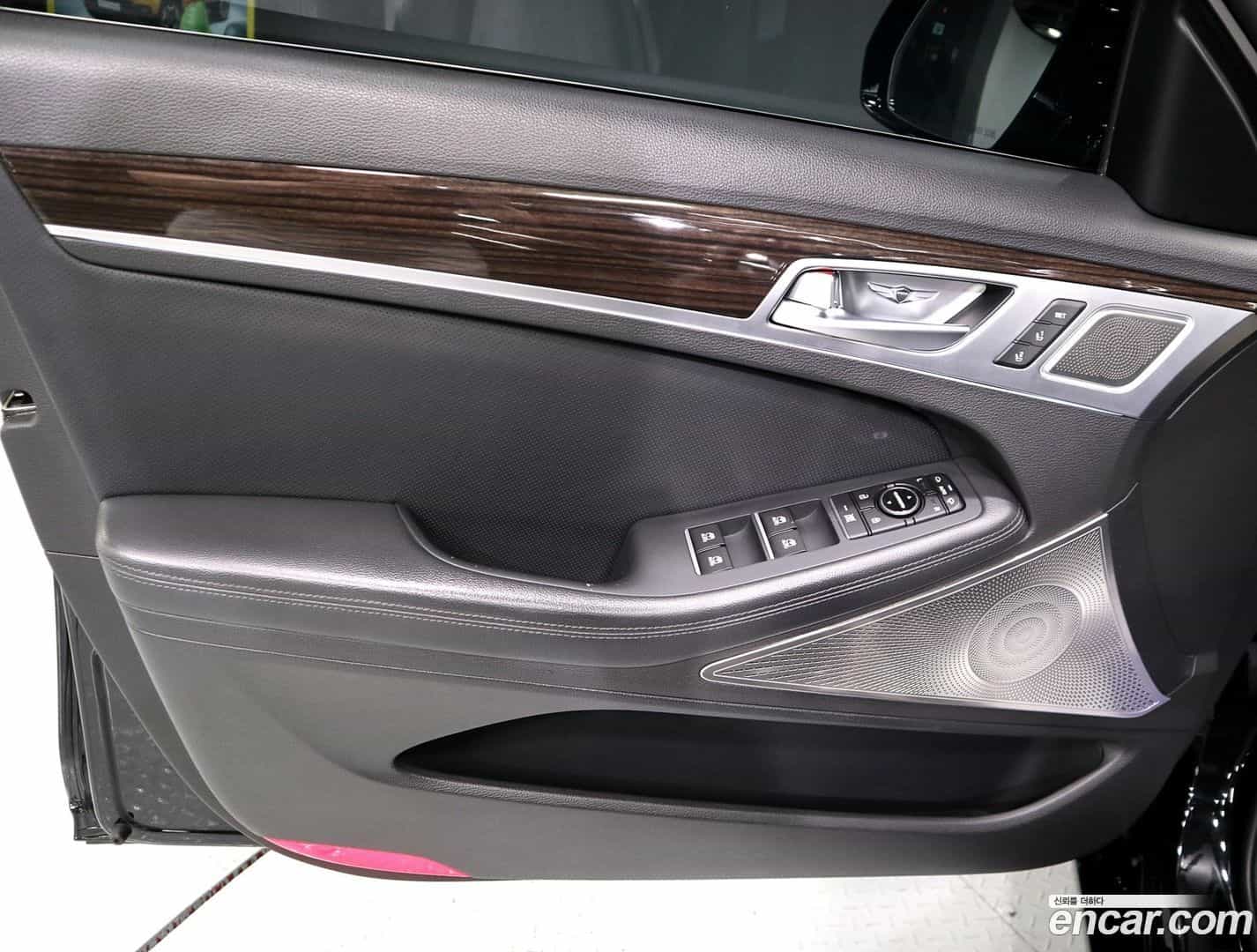 G80 Genesis 2017.3-INNER-008