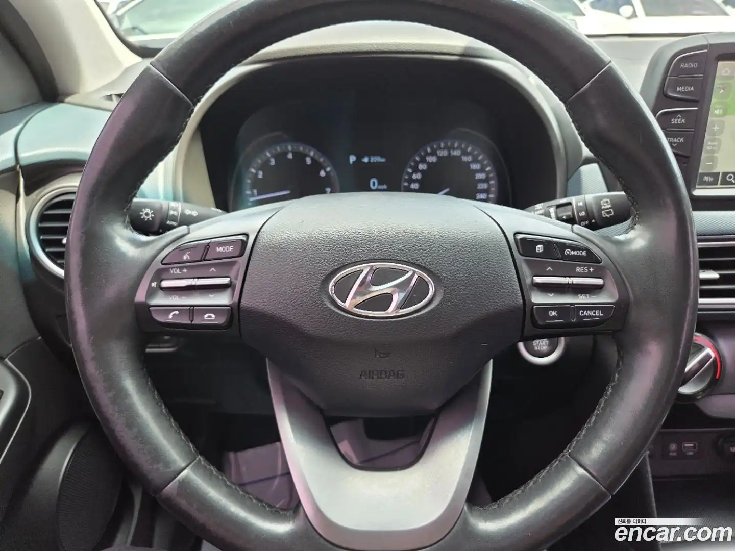 Kona Hyundai 2018.0-INNER-010