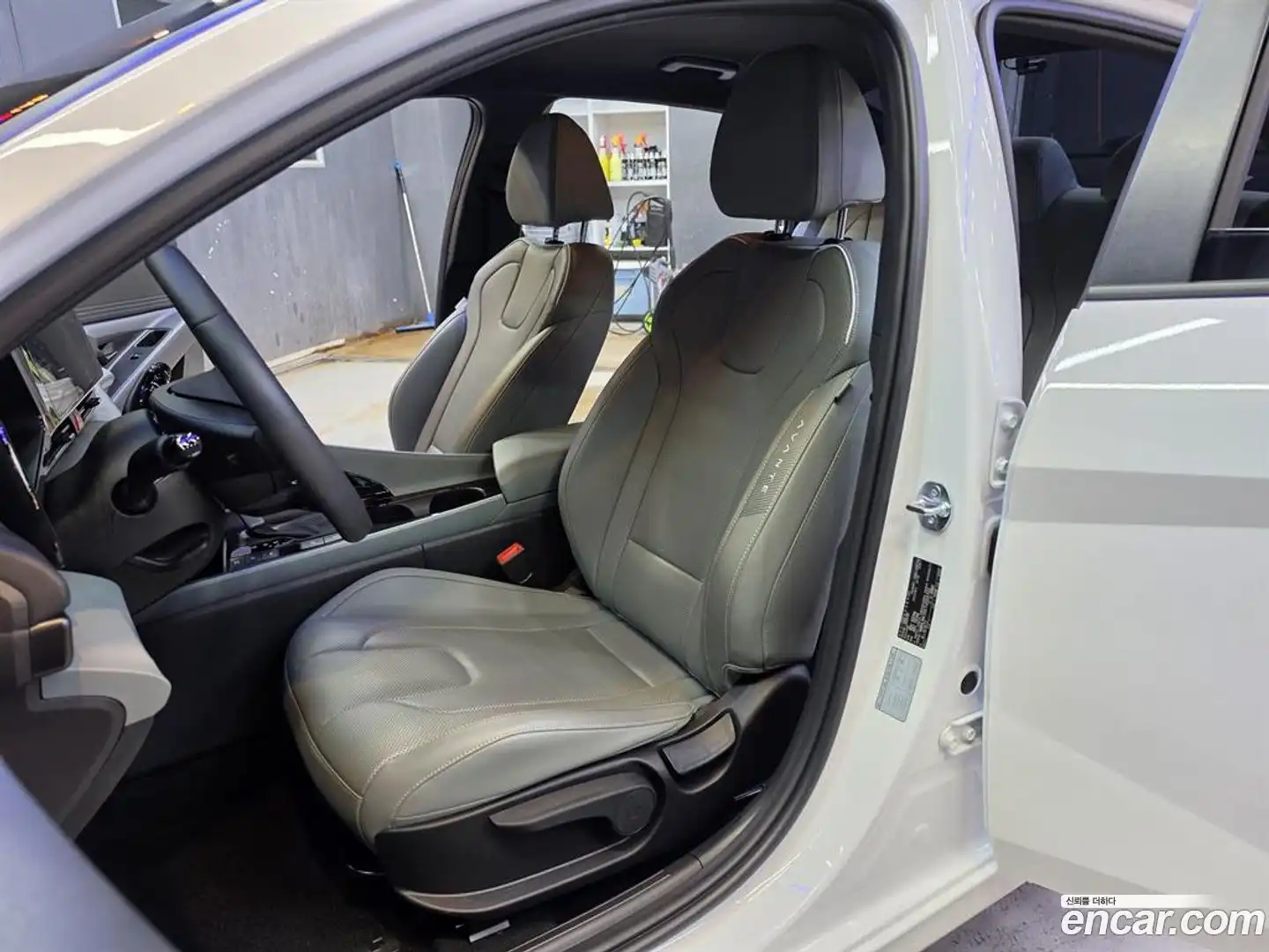 AVANTE Hyundai 2025.4-OPTION-021