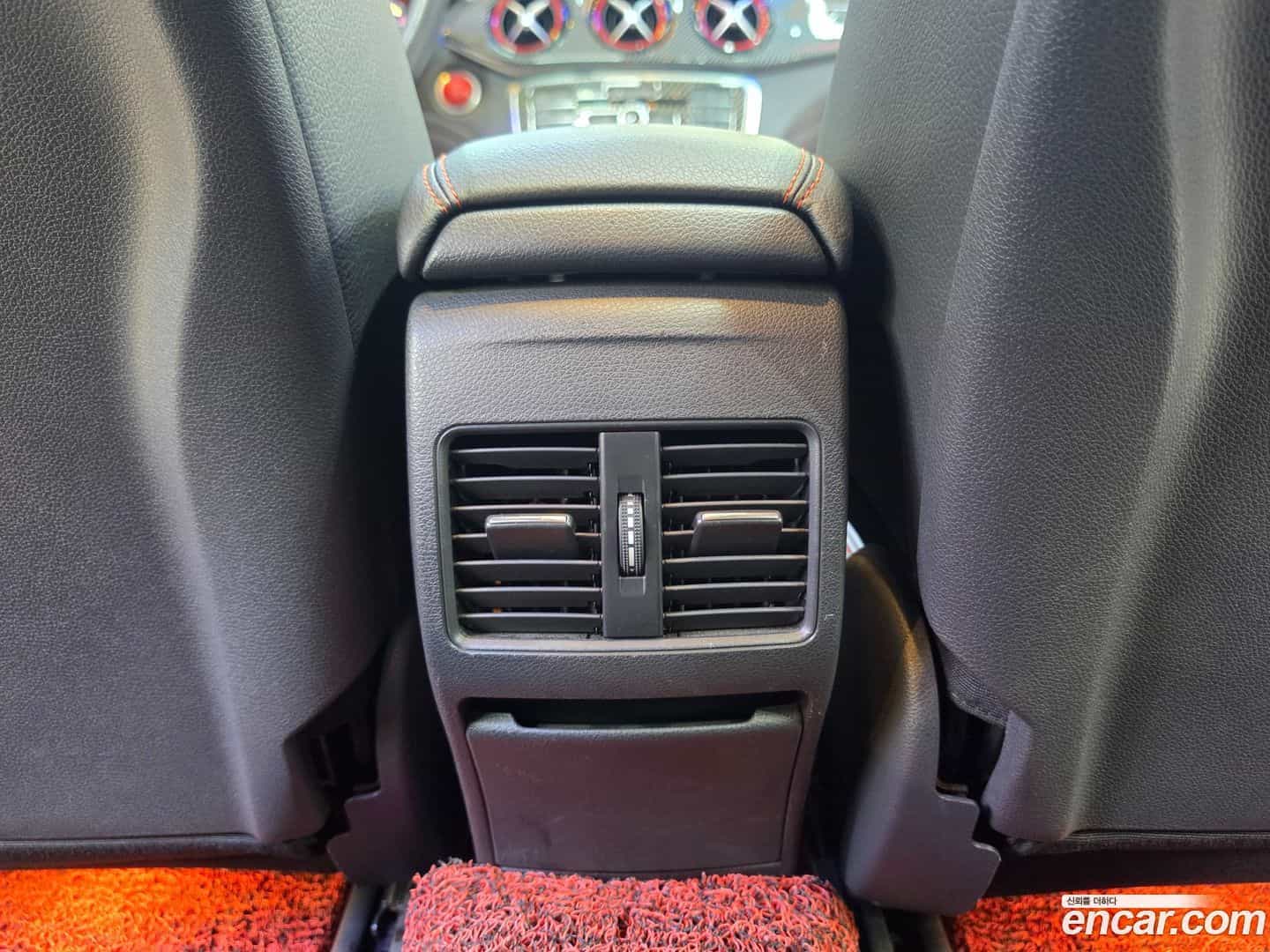 CLA-Class Mercedes-Benz 2016.4-OPTION-023