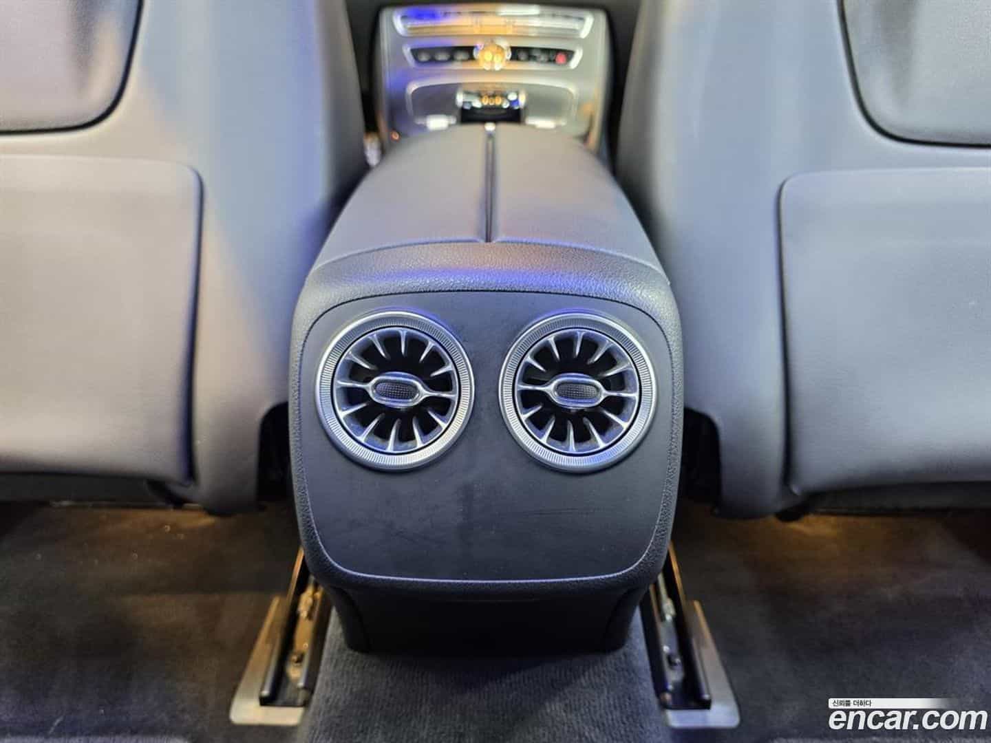 E-Class Mercedes-Benz 2018.5-OPTION-023