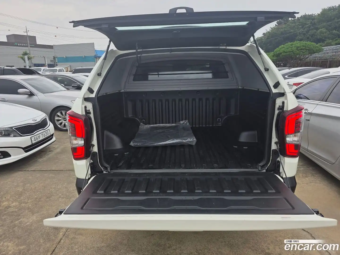 Rexton KG Mobility 2022.4-INNER-007