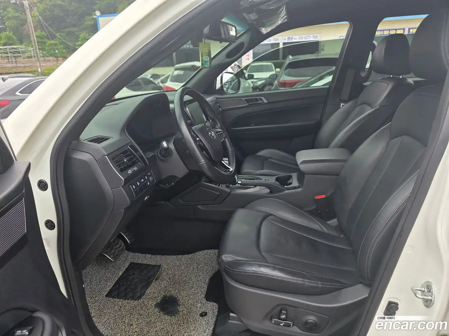 Rexton KG Mobility 2022.4-INNER-008