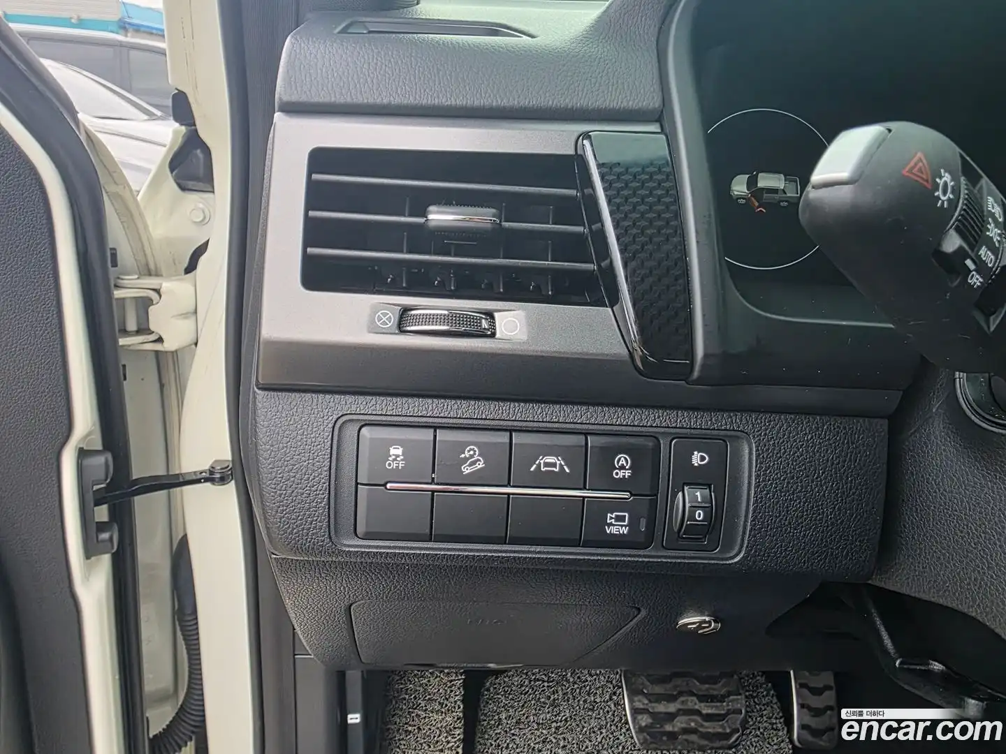 Rexton KG Mobility 2022.4-OPTION-016