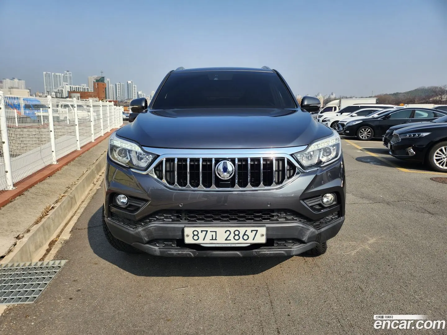 Main__Slider__Photo:Rexton KG Mobility 2019.0-0