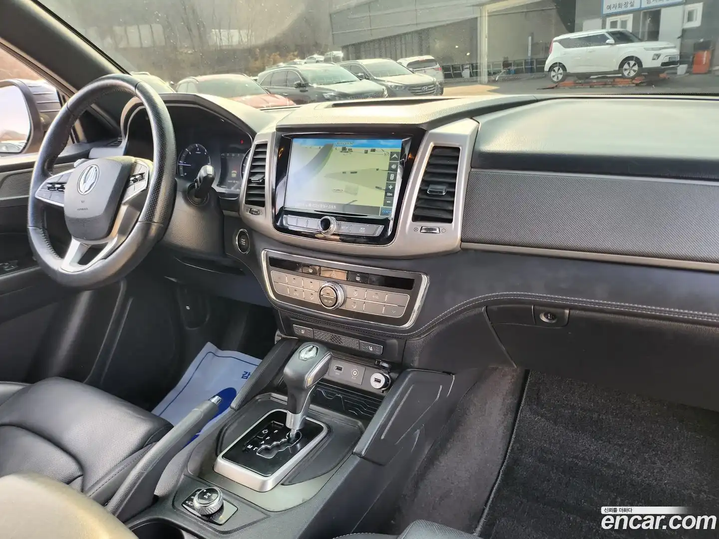 Rexton KG Mobility 2019.0-INNER-008