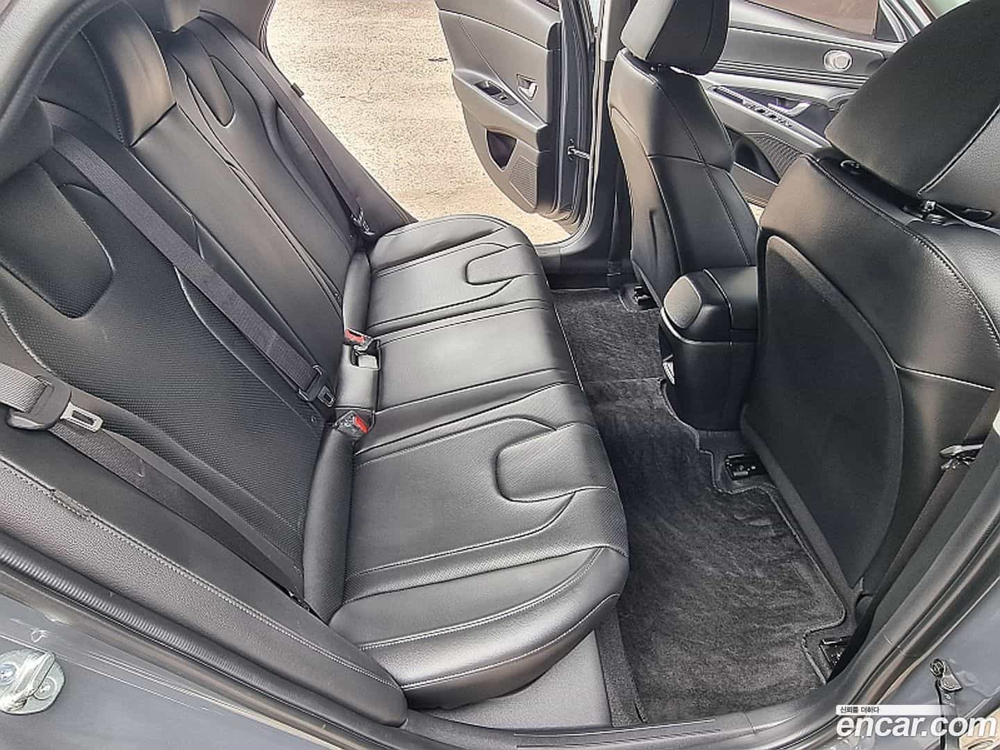 AVANTE Hyundai 2024.1-OPTION-018