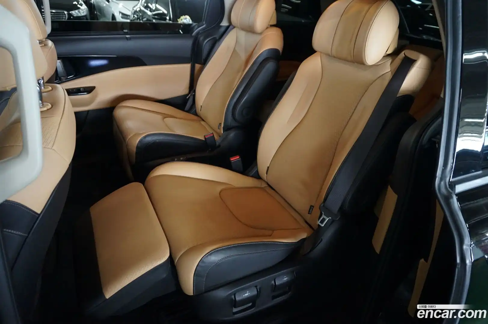 Canival Kia 2022.6-OPTION-020