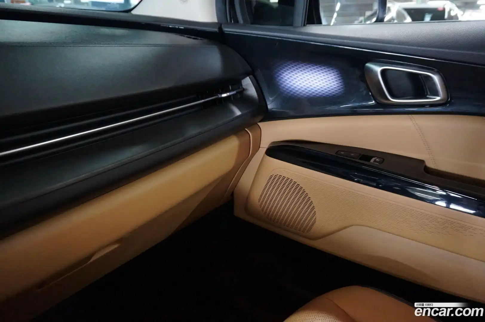 Canival Kia 2022.6-OPTION-021